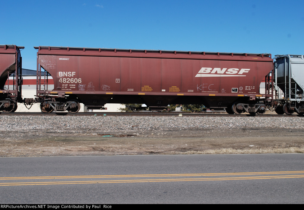 BNSF 482606